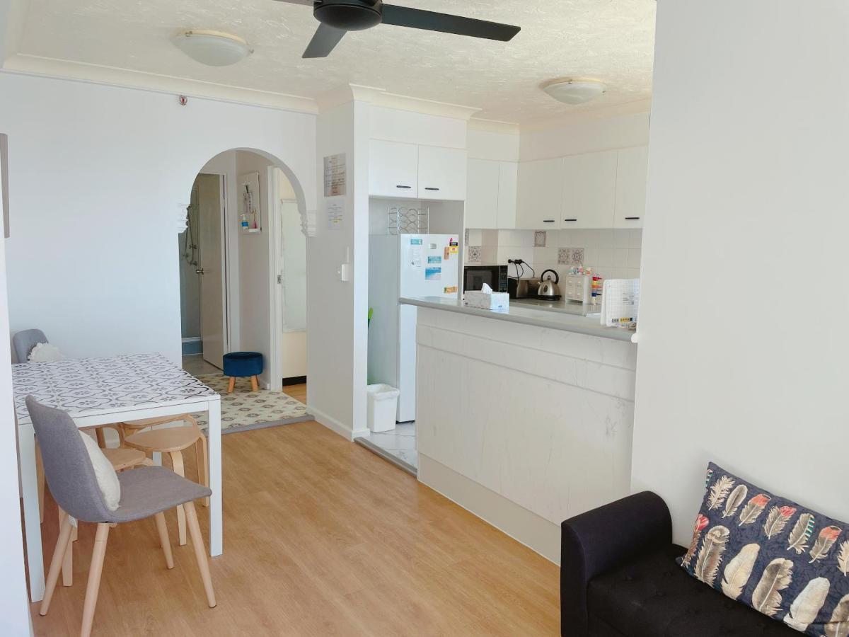1 Bedroom And 1 Living Room Family Suite Gold Coast Bagian luar foto